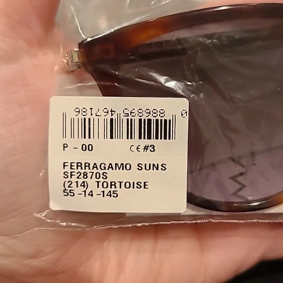 Ferragamo Sunglasses Cat Eye Tortoise Shell Very Lightweight brand new