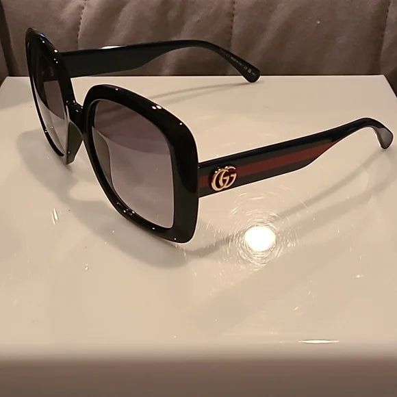 Gucci Sunglasses Black with navy red Gucci web arms brand new