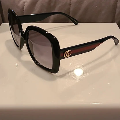 Gucci Sunglasses Black with navy red Gucci web arms brand new