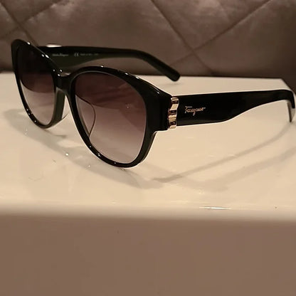 Ferragamo Bow Detail Black Sunglasses brand new