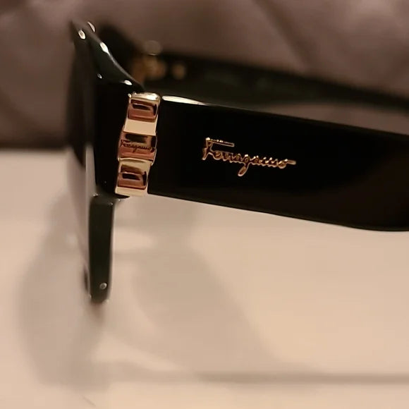 Ferragamo Bow Detail Black Sunglasses brand new