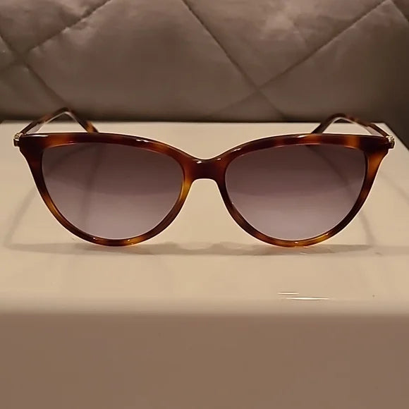 Ferragamo Sunglasses Cat Eye Tortoise Shell Very Lightweight brand new
