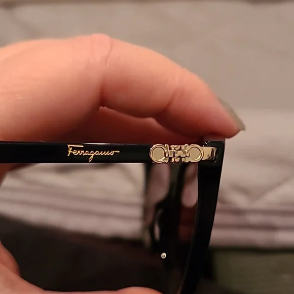 Ferragamo Sunglasses Cat Eye Dark Blue Very Lightweight brand new