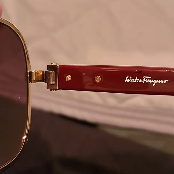 Ferragamo Sunglasses Bordeaux Light Shiny Gold Rectangular brand new