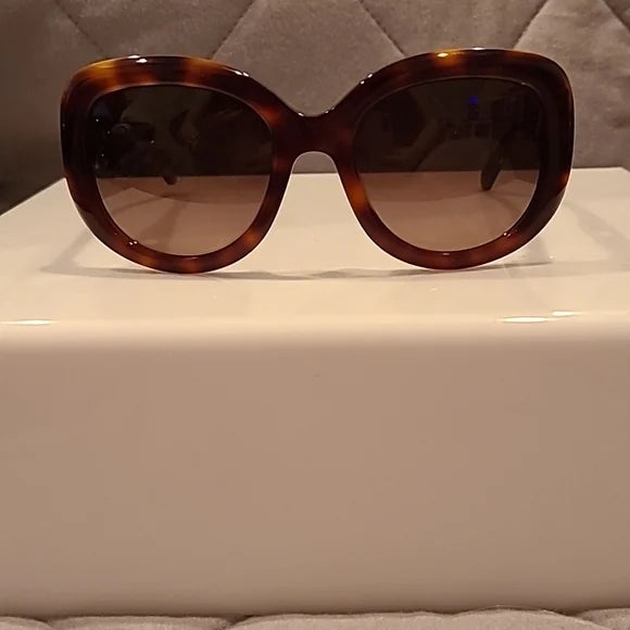 Ferragamo Sunglasses Cat Eye Tortoise Brown Gradient brand new