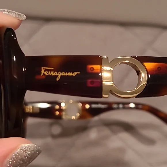 Ferragamo Sunglasses Cat Eye Tortoise Brown Gradient brand new