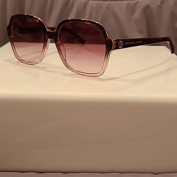 Marc Jacobs Havana Burgundy Sunglasses brand new in box