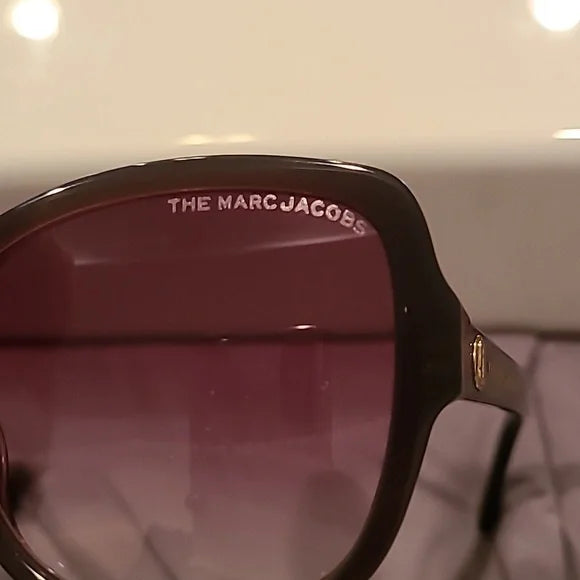 Marc Jacobs Gray Burgundy Cat Eye Sunglasses brand new in the box