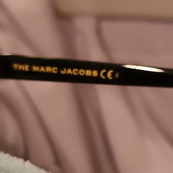 Marc Jacobs Gray Burgundy Cat Eye Sunglasses brand new in the box