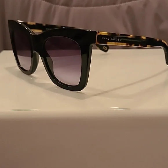 Marc Jacobs Black Cat Eye Sunglasses brand new in the box