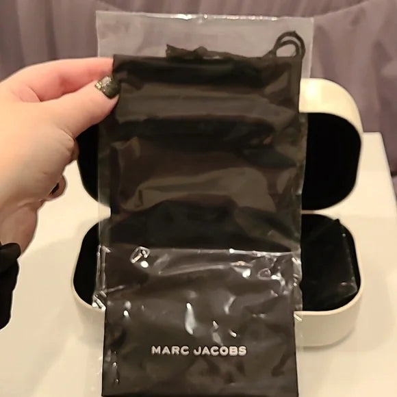 Marc Jacobs Black Cat Eye Sunglasses brand new in the box