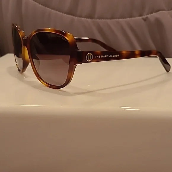 Marc Jacobs Havana Sunglasses brand new in the box