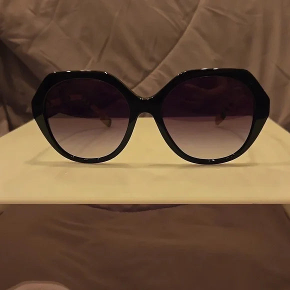 Burberry Round Women's Sunglasses brand new in box