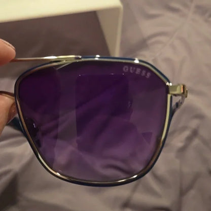 Guess Men's Aviator Sunglasses brand new with case