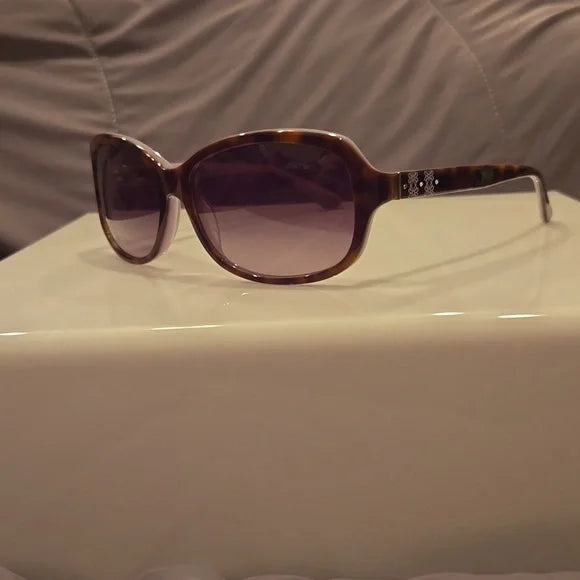 Liz Claiborne Havana Lilac Oval Sunglasses brand new in case