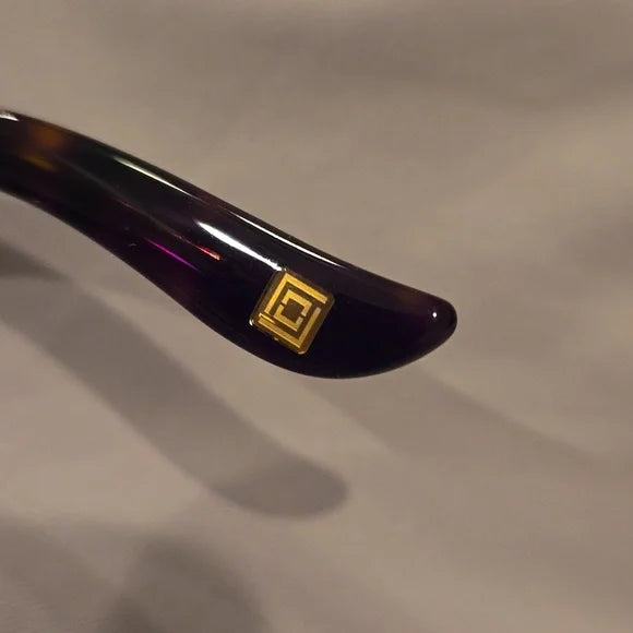 Liz Claiborne Dark Havana Sunglasses brand new in case