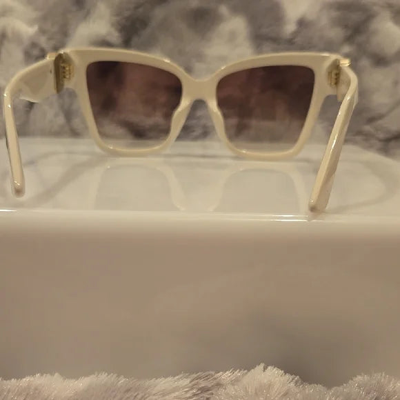 Dolce & Gabbana Cream Oversized Cat-Eye Sunglasses Brand New In Box