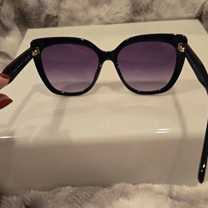 Kate Spade Kiyanna Black Oversized Cat-Eye Sunglasses Brand New in Case