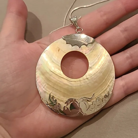 Round Shell Silver Leaf Overlay Necklace with 16 Sterling Silver Chain