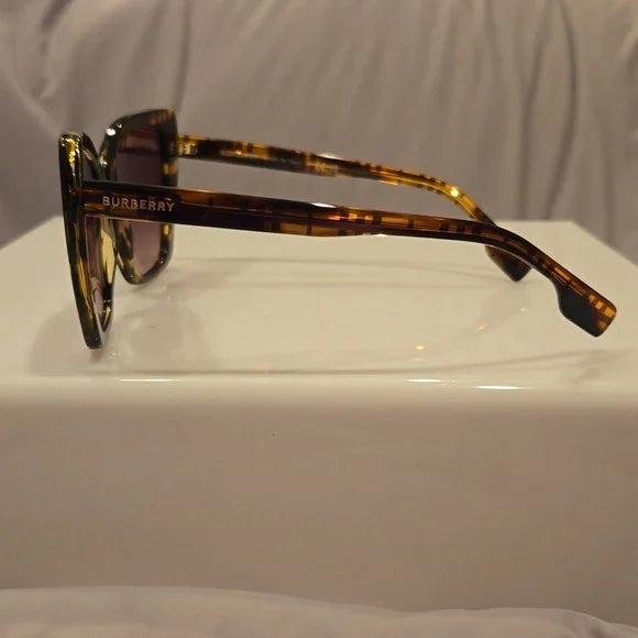Burberry Checkered Brown Cat Eye Sunglasses brand new in box