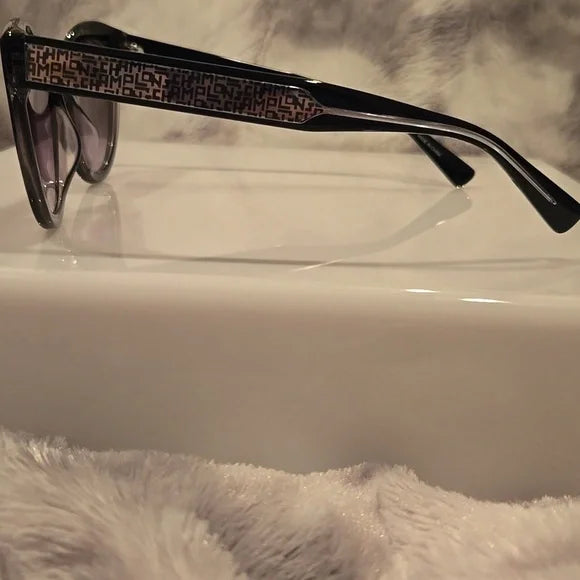 Longchamp Paris Black Cat-Eye Sunglasses Brand New in Case