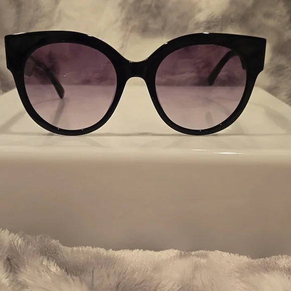 Longchamp Paris Black Oversized Sunglasses Brand New in Case