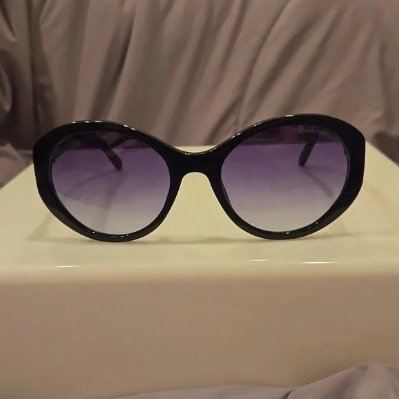Marc Jacobs oval black Sunglasses brand new in case