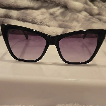 Longchamp Paris Black Sunglasses Brand New in Case