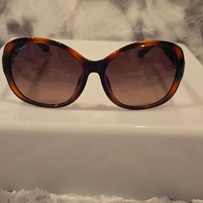 Salvatore Ferragamo Tortoise Shell Brown Gradient Sunglasses Brand New in Case