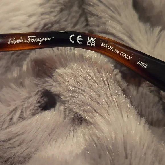 Salvatore Ferragamo Tortoise Shell Brown Gradient Sunglasses Brand New in Case